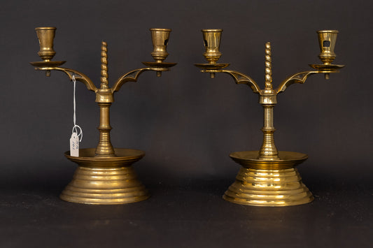 Paar Neogotische Messing Armkandelaars (2-lichts) – ca. 1880