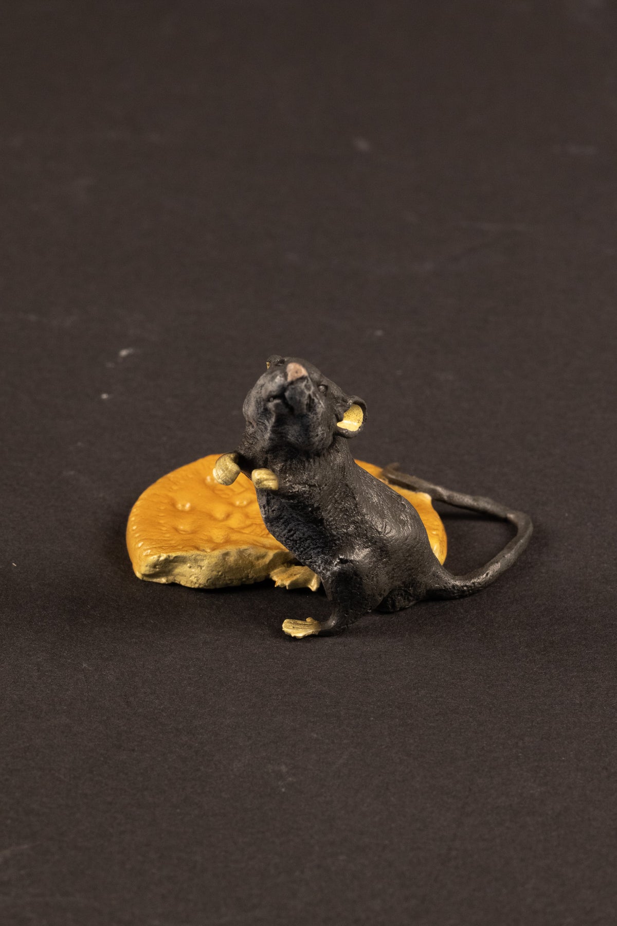 Originele Weense Brons – Franz Xaver Bergmann (1861–1936) – Muis op kaaspunt – Model 1273 – Ca. 1900