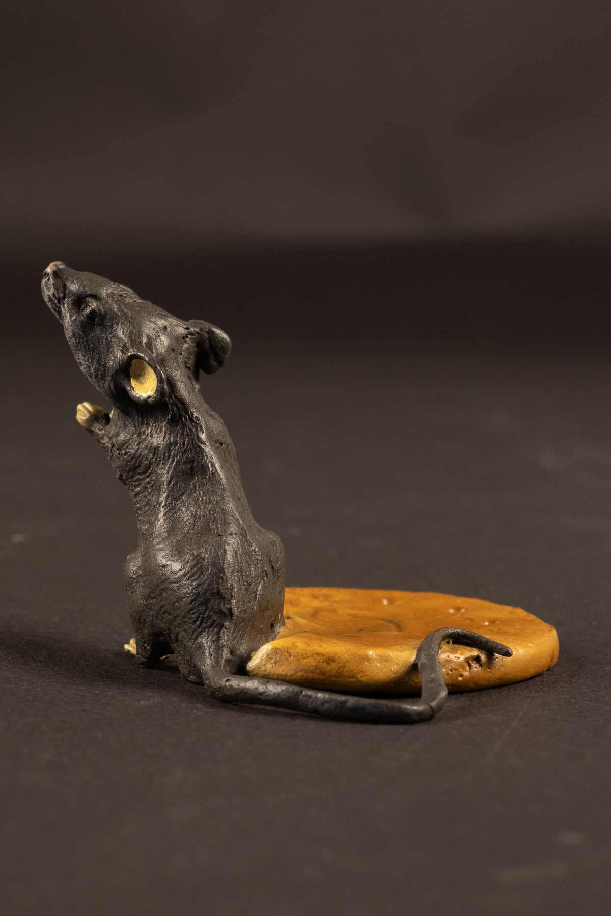 Originele Weense Brons – Franz Xaver Bergmann (1861–1936) – Muis op kaaspunt – Model 1273 – Ca. 1900