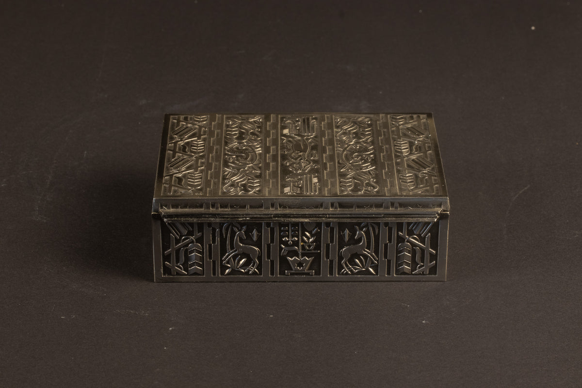 Art-déco-Kassette aus Messing – Eugen Schwemmle für Erhard & Söhne – ca. 1925