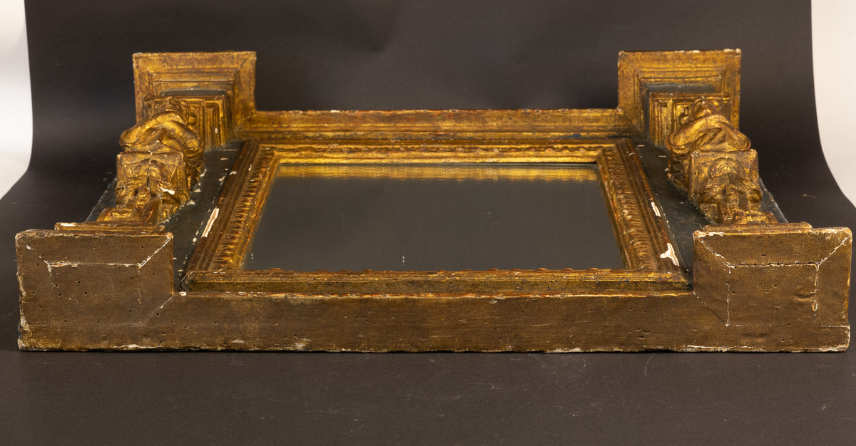 Seltene manieristische Aedicula-Tabernakelspiegel mit Engelsfiguren – Frühes 17. Jahrhundert (ca. 1600–1630)