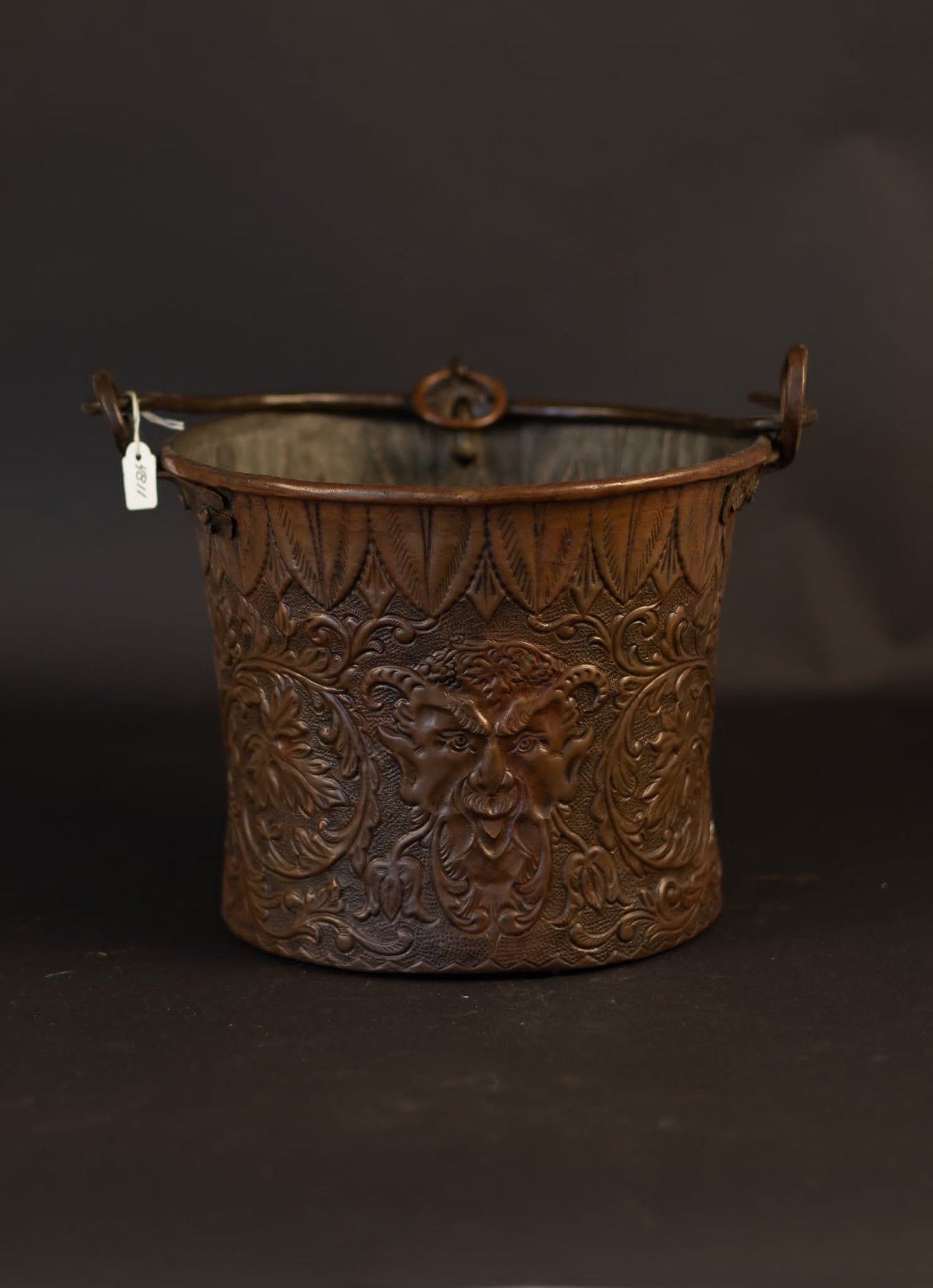 Barokke Wijwateremmer (Situla) met Wapen van de Barberini-familie
